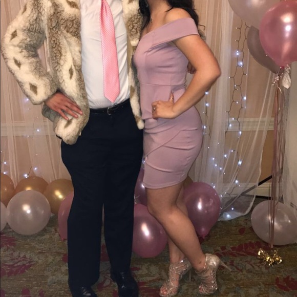 Off the shoulder, asymmetrical formal mini dress - Picture 5 of 6